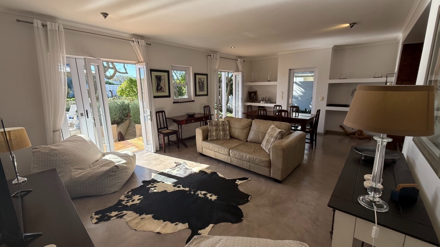 To Let 2 Bedroom Property for Rent in Thesen Islands Western Cape
